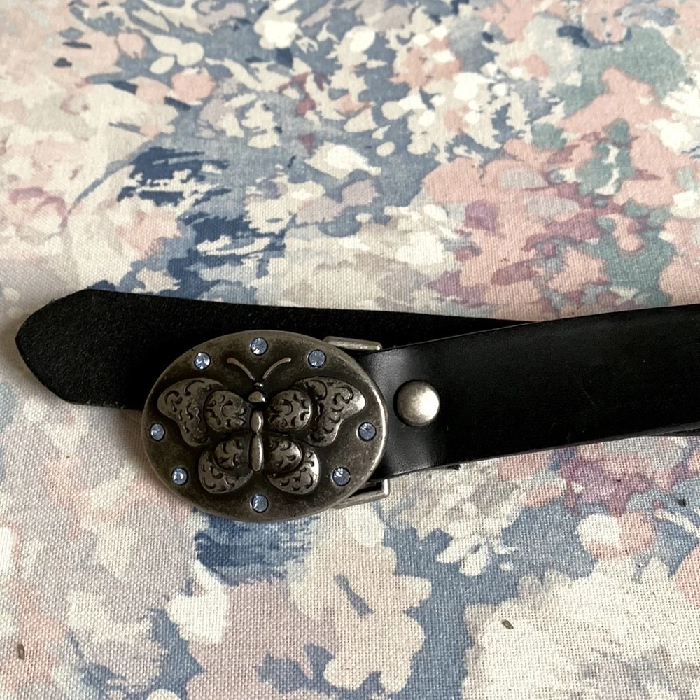 GAP girls butterfly belt genuine leather. Size Medium
